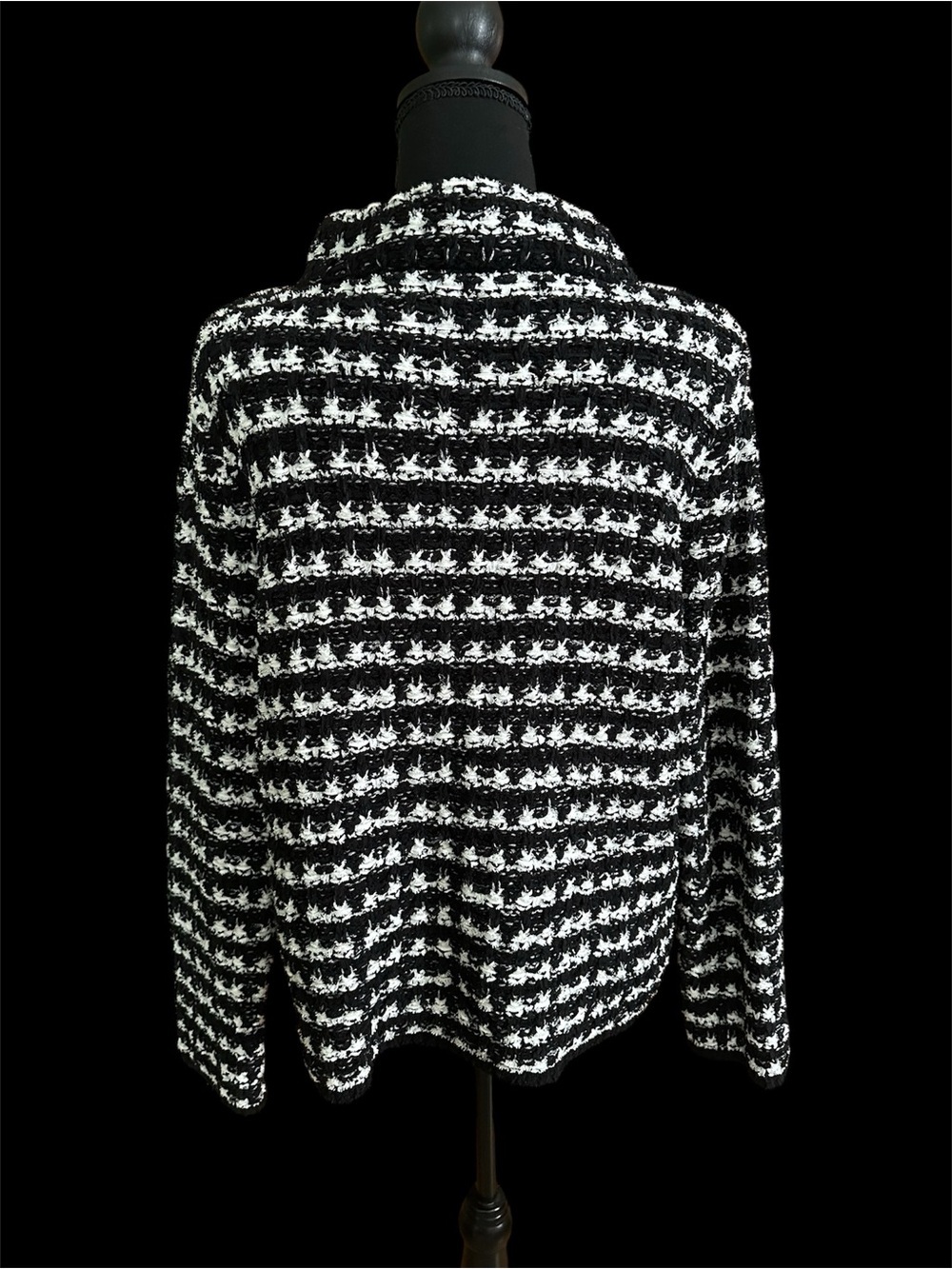 Ann Taylor mockneck black and white knit textured sweater size M - Picture 4 of 7